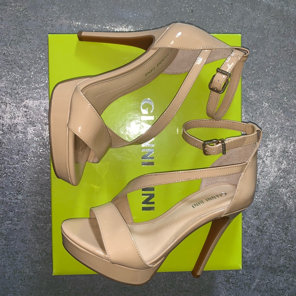 Merandeh nude heels